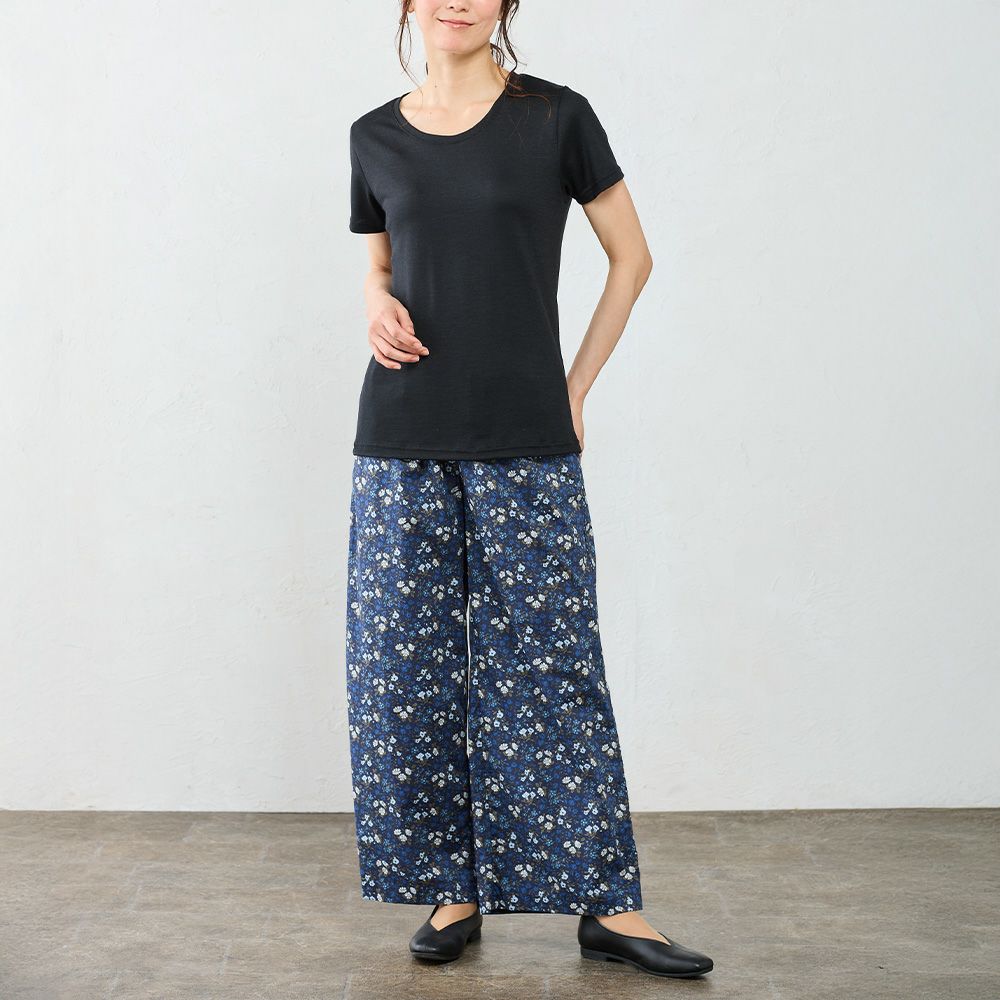 ぺこ様 ご確認用 リバティ グログラン オーダー Liberty Print Side Embroidery Pants | Pasand by ne Quittez pas