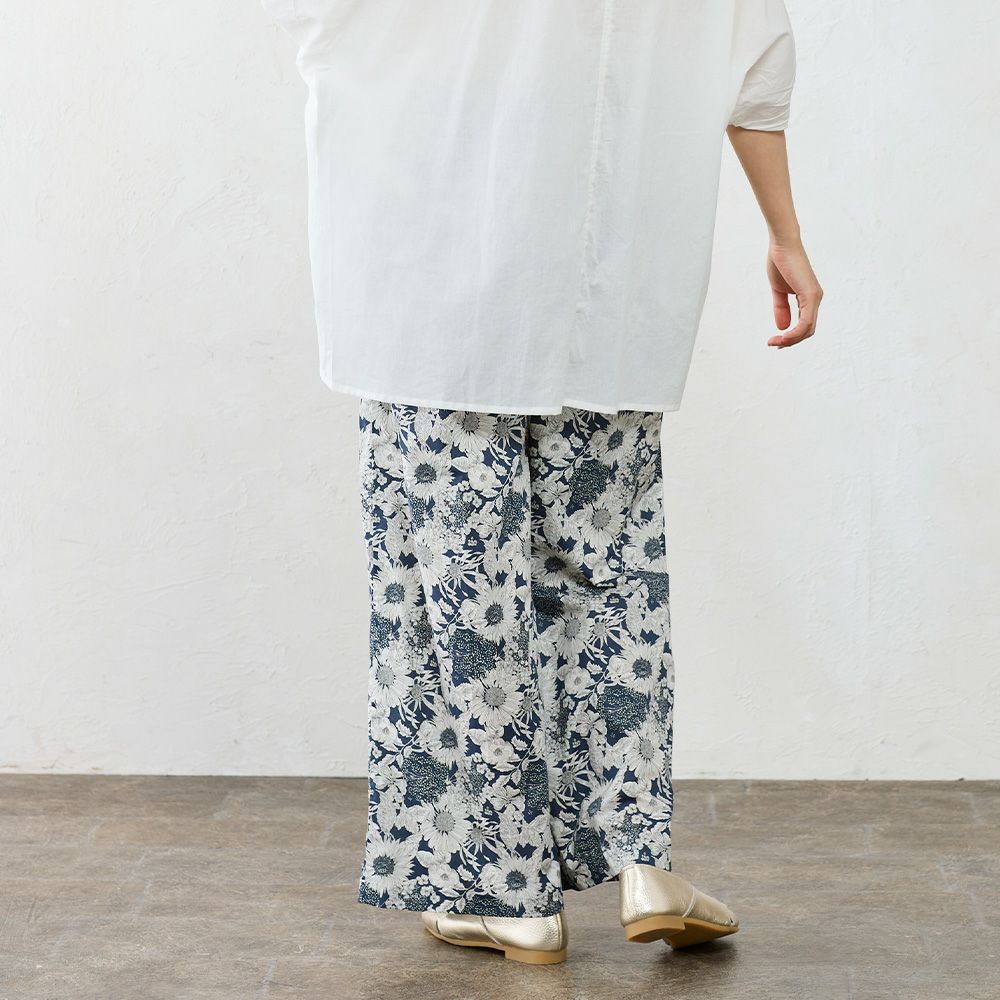 ぺこ様 ご確認用 リバティ グログラン オーダー Liberty Print Side Embroidery Pants | Pasand by ne Quittez pas