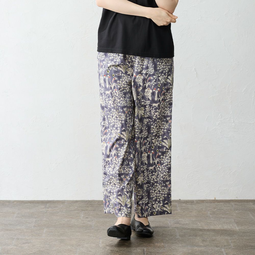 ぺこ様 ご確認用 リバティ グログラン オーダー Liberty Print Side Embroidery Pants | Pasand by ne Quittez pas